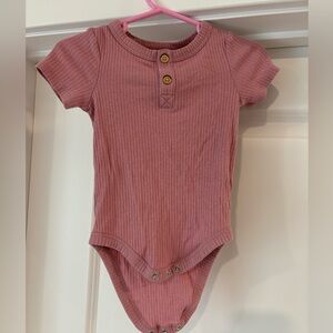 Dusty Rose/ Pink Bodysuit Cat and Jack GUC 6-9 months
